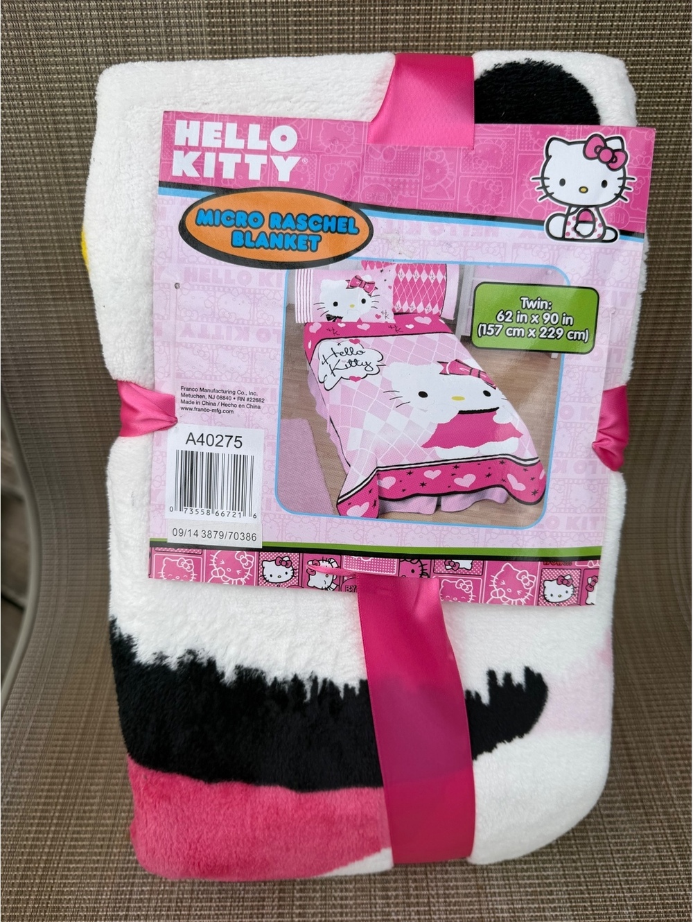 Hello Kitty Micro Raschel Twin Blanket 62x90 Pink White